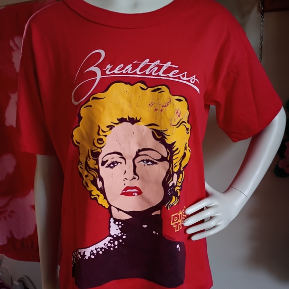 Breathless Graphic Red T-Shirt - Picture 1 of 9